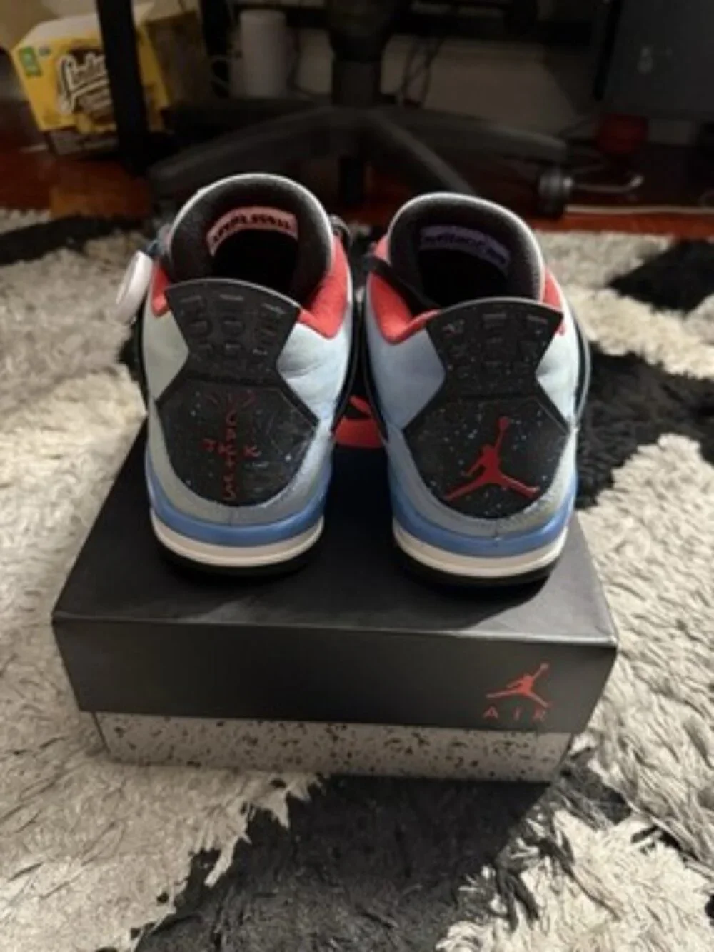 Jordan 4 Retro Travis Scott Cactus Jack Size 10